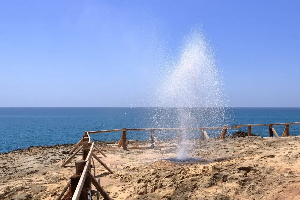 Day 2: Arrival at Salalah | Mughsail Beach & Blowhole