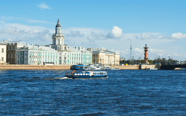 Train to St. Petersburg