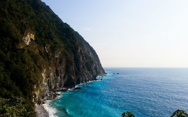 Musafir-Taiwan-Qingshui-Cliff-enroute-Chiaohsi